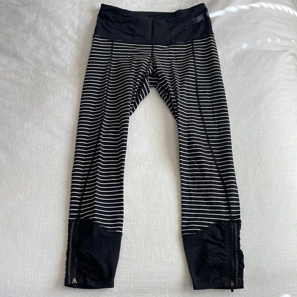 Lululemon Leggings - Striped Size 4 - Picture 3 of 5